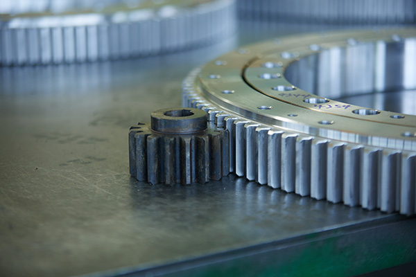 回轉支承的清潔步驟是什么？